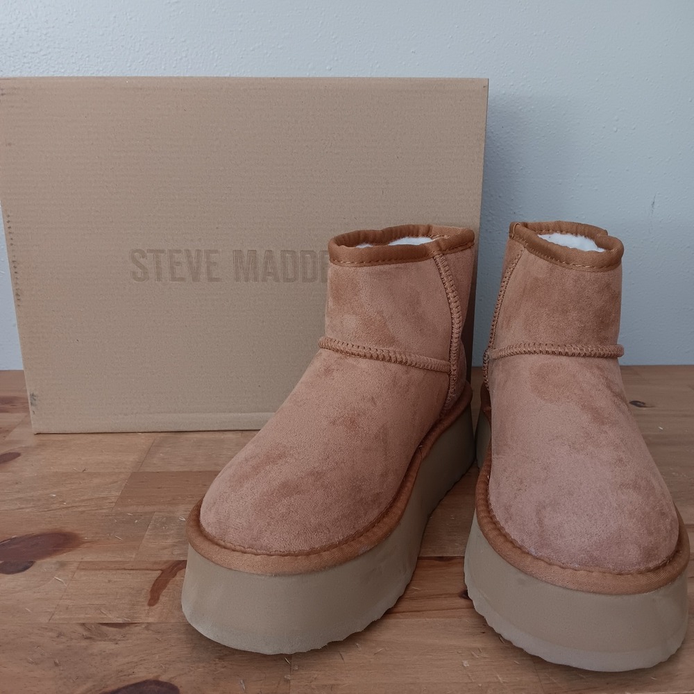Steve Madden Enchanting Platform Boots Womens 6 Chestnut Faux Fur ENCH05S1 NWB